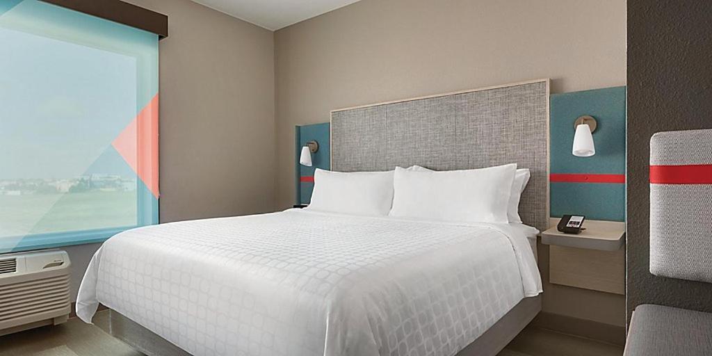 Avid West Hotel Fayetteville